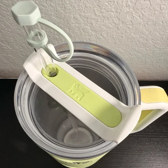 Stanley Light Green Insulated Mug with Handle - Picture 2 of 7